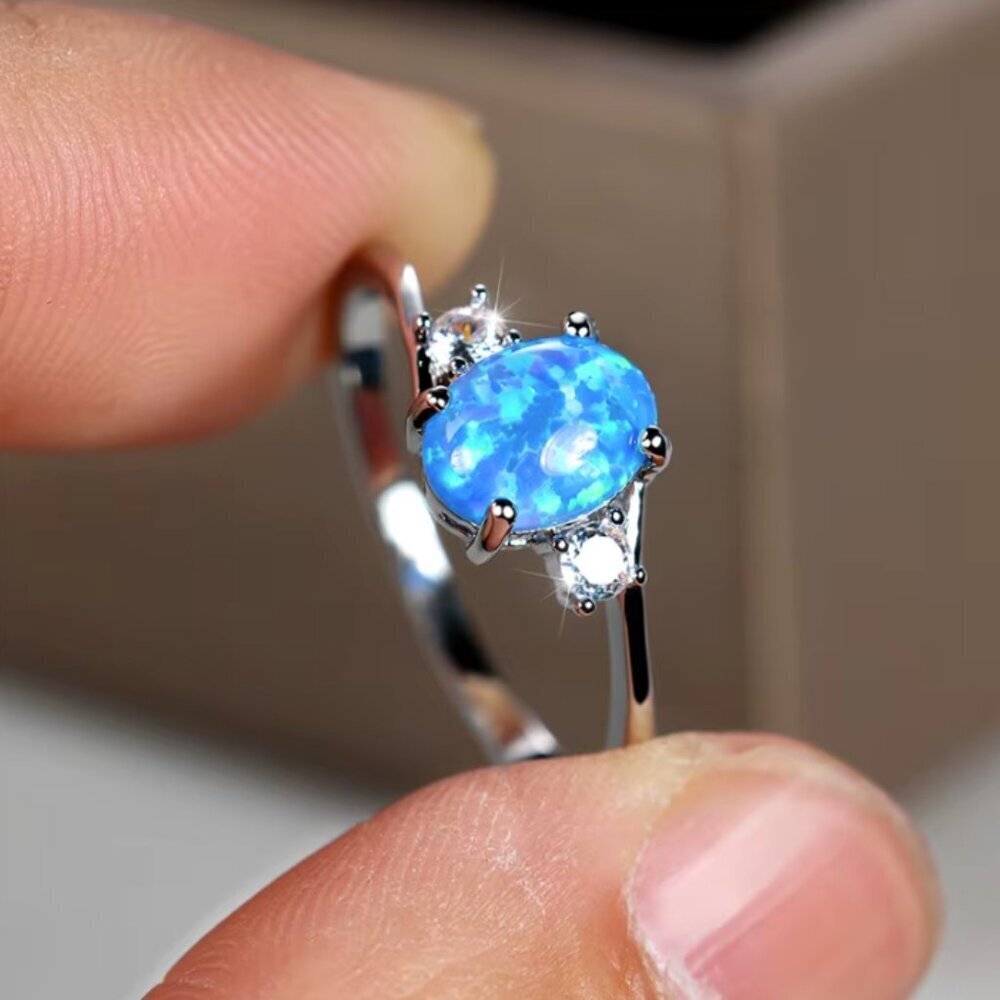 NEW 18k White Gold Blue Fire Opal Diamond Ring Band